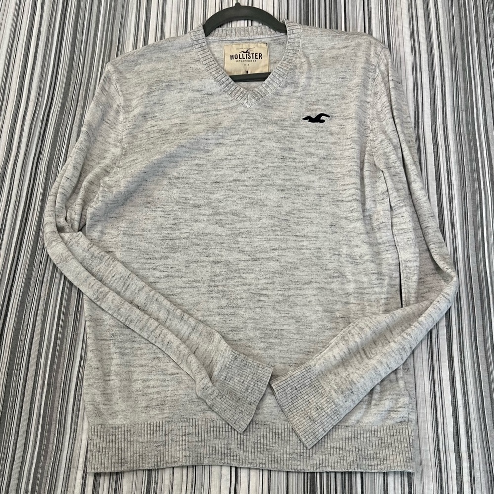 Hollister V Neck Sweater